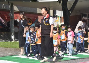 花蓮縣響應交通安全月宣導　以情境短劇灌輸學童正確交通觀念