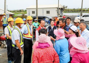 颱風重創養殖業　翁章梁關心業者及電力復原進度