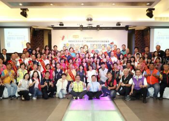 嘉義市五月勞動月系列活動開跑　黃敏惠表揚58位模範勞工