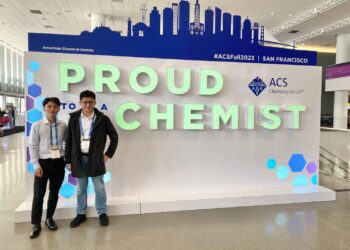 臺科大碩士生曾啟恩赴美參加化學年會　全英文發表鋰電池新型分析技術