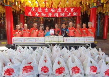 慶天宮捐贈普渡供品 游淑貞感謝濟弱義舉