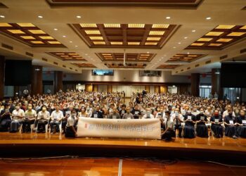 靜思語出版35週年扭轉了一生命運　開啟生命美善與希望的門窗