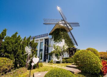 青青國際婚宴餐飲集團攜手台灣世界展望會 推出「與愛同行」母親節公益專案