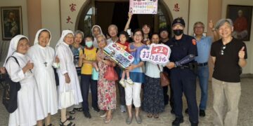 嘉市警前進教堂宣導反詐騙與道安　深化社區警政守護民眾安全不遺餘力