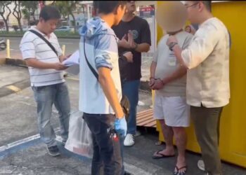 防火巷驚見手榴彈！雄警抽絲剝繭逮2通緝犯又搜毒