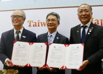 臺灣與日本鹿兒島出水市積極展開交流　將促成觀鳥保育觀光合作　雲嘉南濱海觀鳥活動為主要合作平台