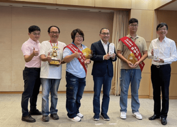 新北奪2特等獎！全國蜂蜜評鑑捷報頻傳　吳憶宜全國唯一獲獎女蜂農