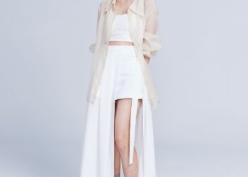 曾獲亞洲第三「音樂棋女」潘寧NIN 理性下棋 感性創作《黑房子》