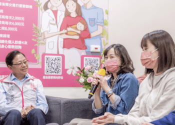 張善政關心媽咪心情 桃園市推產後憂鬱心理諮商 已有上千名新媽受惠