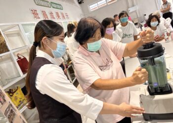 義守大學USR計畫觸角延伸至台南後壁　共同合作綠色照顧站高齡者照顧班