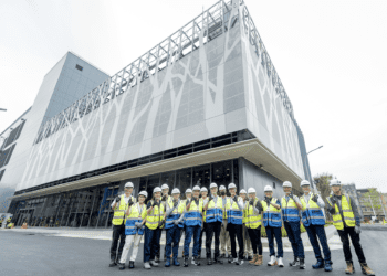 張善政視察微軟桃園資料中心 助推智慧桃園發展