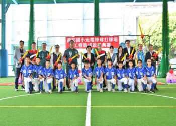 南郭國小校慶雙喜臨門　全縣首座光電棒球場、星空塔彩繪落成啟用