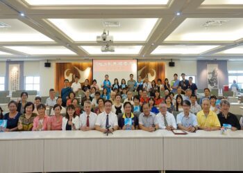 彰化高商《魅力彰商耀雲崗》新書發表　緣起彰商情、史詩永流傳堪稱史詩級鉅著