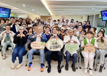 影音/彰化秀傳舉辦「勝投王張奕見面簽名會」　展現運動帶來的正向能量