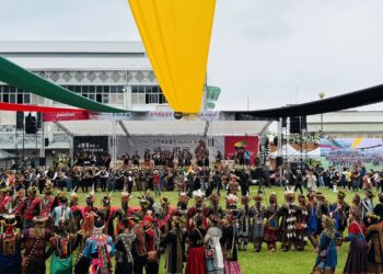 百人圍舞凝聚部落情感 2026三地門收穫祭熱鬧落幕