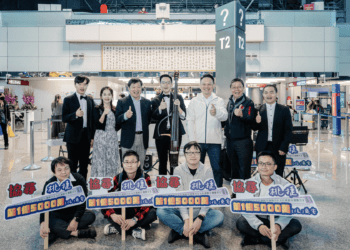 機場捷運歡慶1.5億人次「四月望雨」奏響音樂快閃 幸運兒送上萬元定期票