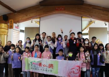 創立22年 靈鷲山普仁獎宜蘭縣22位學子獲獎