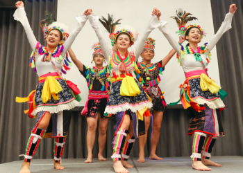 張善政力挺原住民文創設計 現場頒發競賽獎項