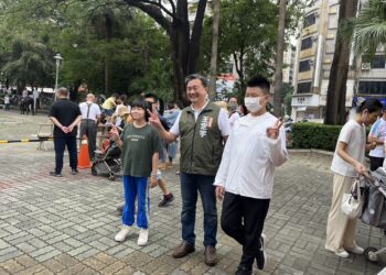 王定宇團隊親子系列活動反應熱烈　東寧運動公園吸引眾多親子到場 21日東區南聖公園再舉行一場