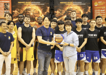 美國獨臂籃球員Kevin Atlas跨海力挺 新北友善籃框計畫熱血啟動