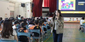 從逆境中發光　賴欣儀用生命故事感動雲林學子