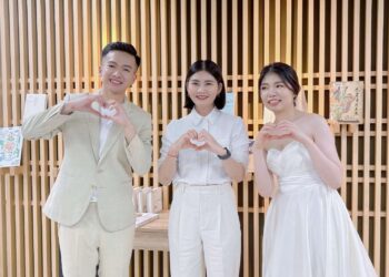 新人浪漫婚紗照　雲林圖書館見證愛情故事