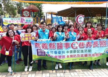 嘉義縣長照推廣健走課程　增強長輩肌力