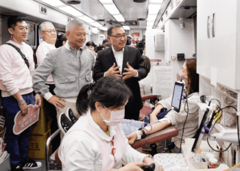 新北出發!七縣市響應「大大攜手讓愛延續」熱血行動 另捐3輛高頂復康巴士給新北、台北、台中