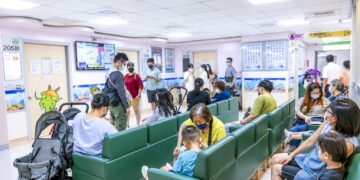 新冠疫情連續上升進入流行期 彰基兒醫籲家長速為幼童預約疫苗