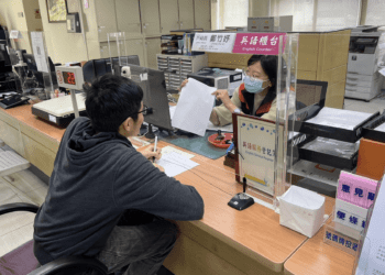 新北市府強化基層服務 板橋溪崑戶政工作站調整為週一至週五全天服務 方便民眾處理事務