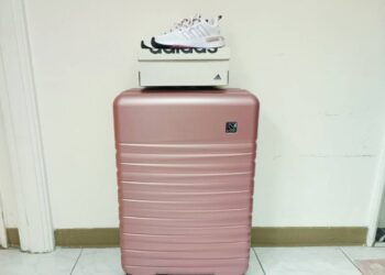 出國玩最需要什麼？網友分享這些「必備好物」引網熱議