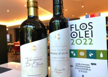 曼時平台「油王油后」榮登歐洲橄欖油評鑑指南 拿下世界級門票