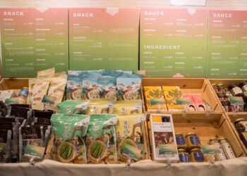 推展永續發展理念 臺東有機農業品牌「SLOW SUPER」與美僑協會攜手合作