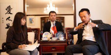 翁章梁赴日接受媒體專訪　向日本介紹嘉義轉型與願景