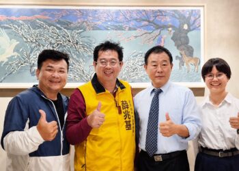 服務不只解決陳情　薛兆基整合法律、保險與人生諮詢打造全方位服務處