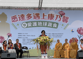 悉達多遇上康乃馨 公益園遊會結合公益、環保、感恩與蔬食推廣