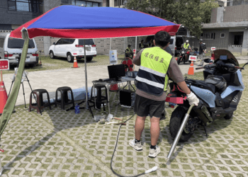 未認證排氣管最高罰5400元 新北環保局提醒車主速申請