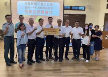 每年捐贈30萬獎學金　天壇攜手南一中獎學基金會共同頒發獎學金育才