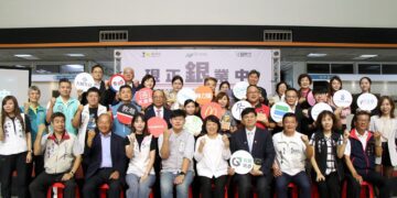 嘉市《現正「銀」業中》銀髮就業特展盛大展出中  企業紛響應高齡就業友善