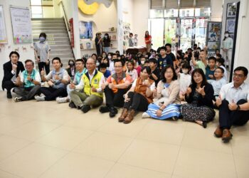 立圖書館忠孝國小美術班畢業美展　帶給觀賞者耳目一新的感受