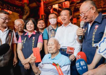 新港奉天宮契子女中秋團圓祈福　人瑞級契子不缺席