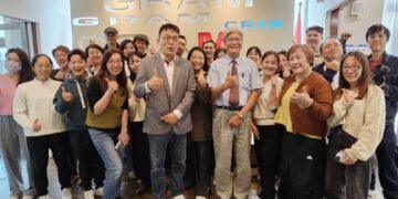 會議夢靨終結站！AI神器讓老闆碎念變金句 40家企業用這方法 效率狂飆80%