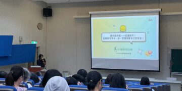 新竹市警婦幼隊前進三民國小宣導反毒及性騷擾防治 強化校園安全防護