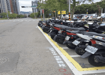 開車出遊注意 新北清明連假路邊停車免費 熱門商圈仍照常收費
