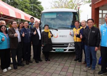 關西幸福巴士上路囉　5固定線+全鎮預約超方便