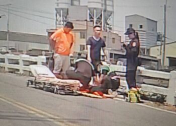 生死關鍵1分鐘 下班大城警員CPR救回婦人一命