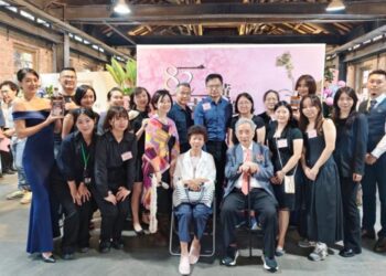 後青春的詩意《二82年華-黃光男沙龍展》倒數中