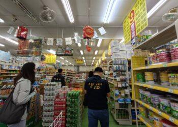 塑膠袋傳缺貨　嘉義縣府聯手檢調查訪賣場穩定物價