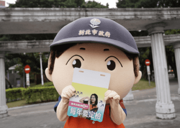 機車擋泥板也能傳遞環保訊息 新北環保局這波宣導太有梗