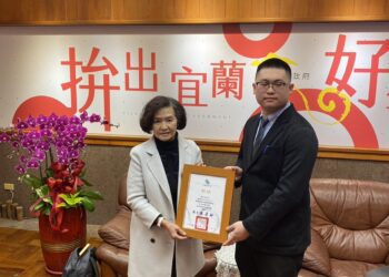 蕭宇辰獲2023年iENA德國紐倫堡國際發明展金牌 縣長接見表揚